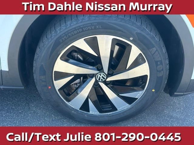 Used 2023 Volkswagen ID.4 Pro AWD/4WD image 14