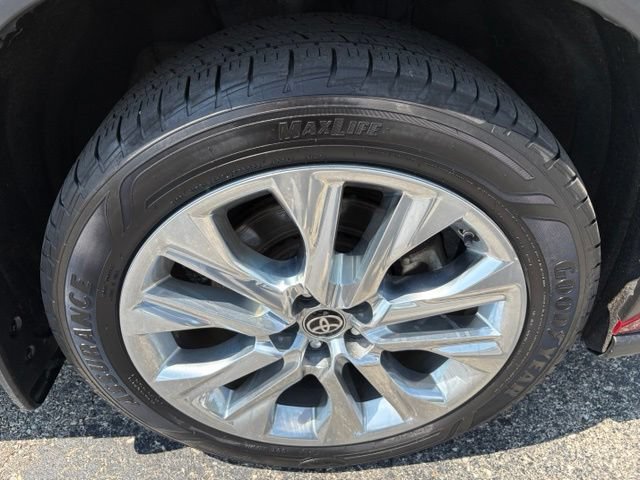 Used 2021 Toyota Highlander Limited AWD/4WD image 22