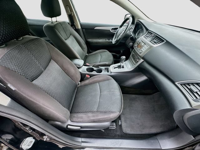 Used 2014 Nissan Sentra SR w/ SR Driver Package FWD image 27