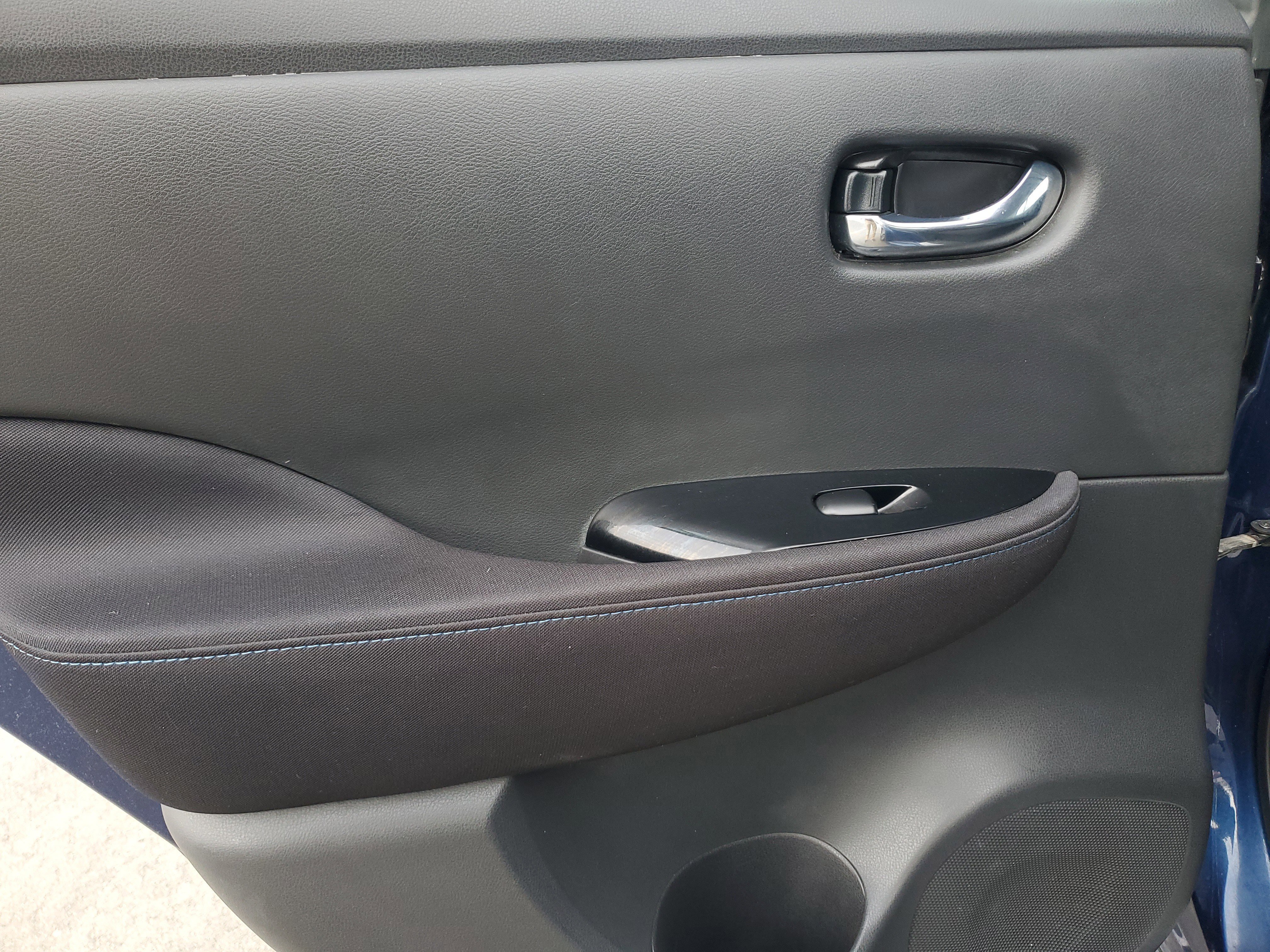 Used 2018 Nissan Leaf SV w/ SV Technology Package image 14