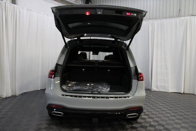 New 2026 Mercedes-Benz GLS 580 4MATIC image 7