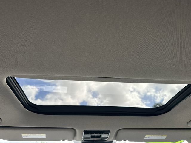 Used 2024 Hyundai Santa Fe Limited image 14