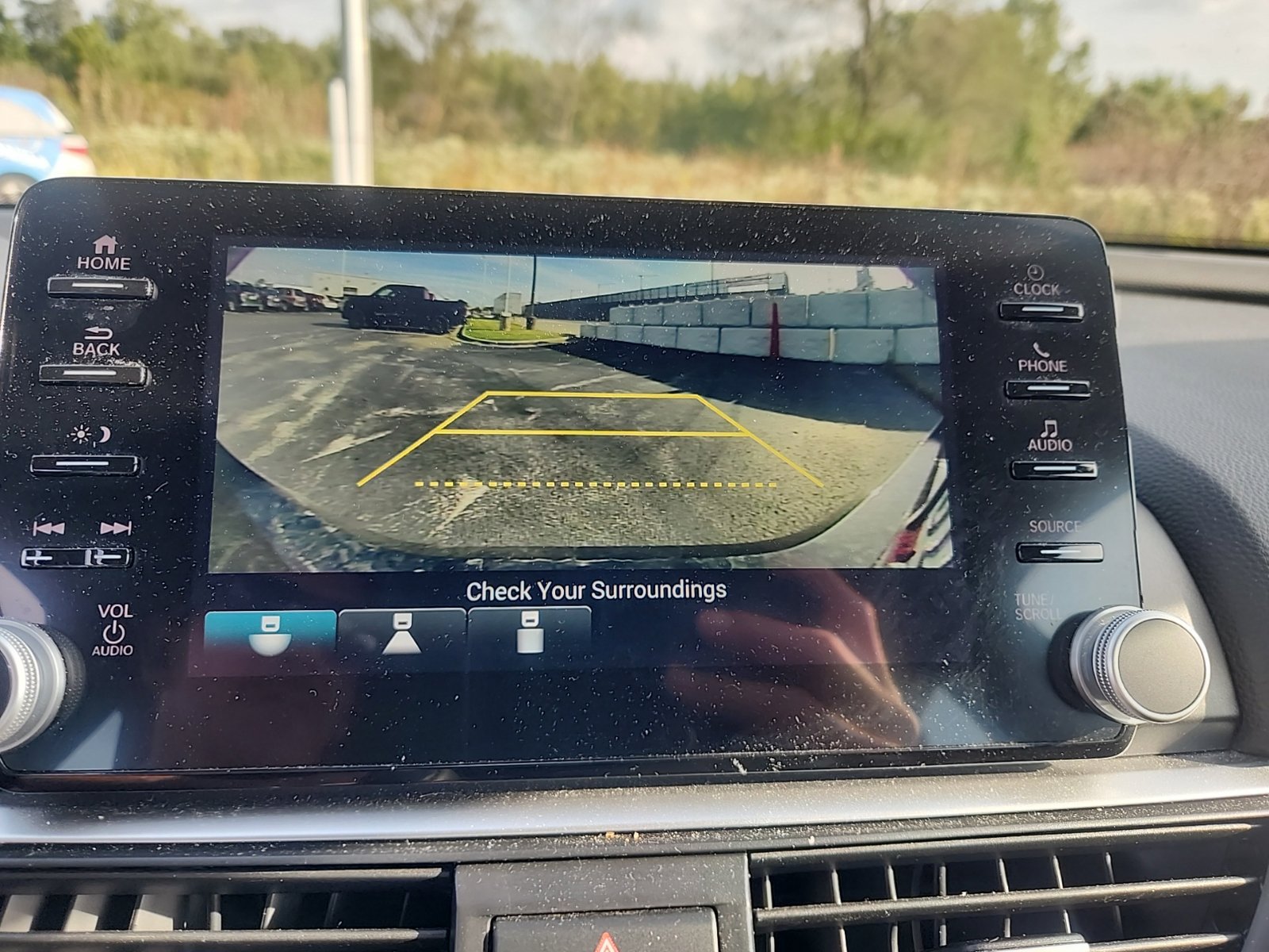 Used 2022 Honda Accord LX image 6