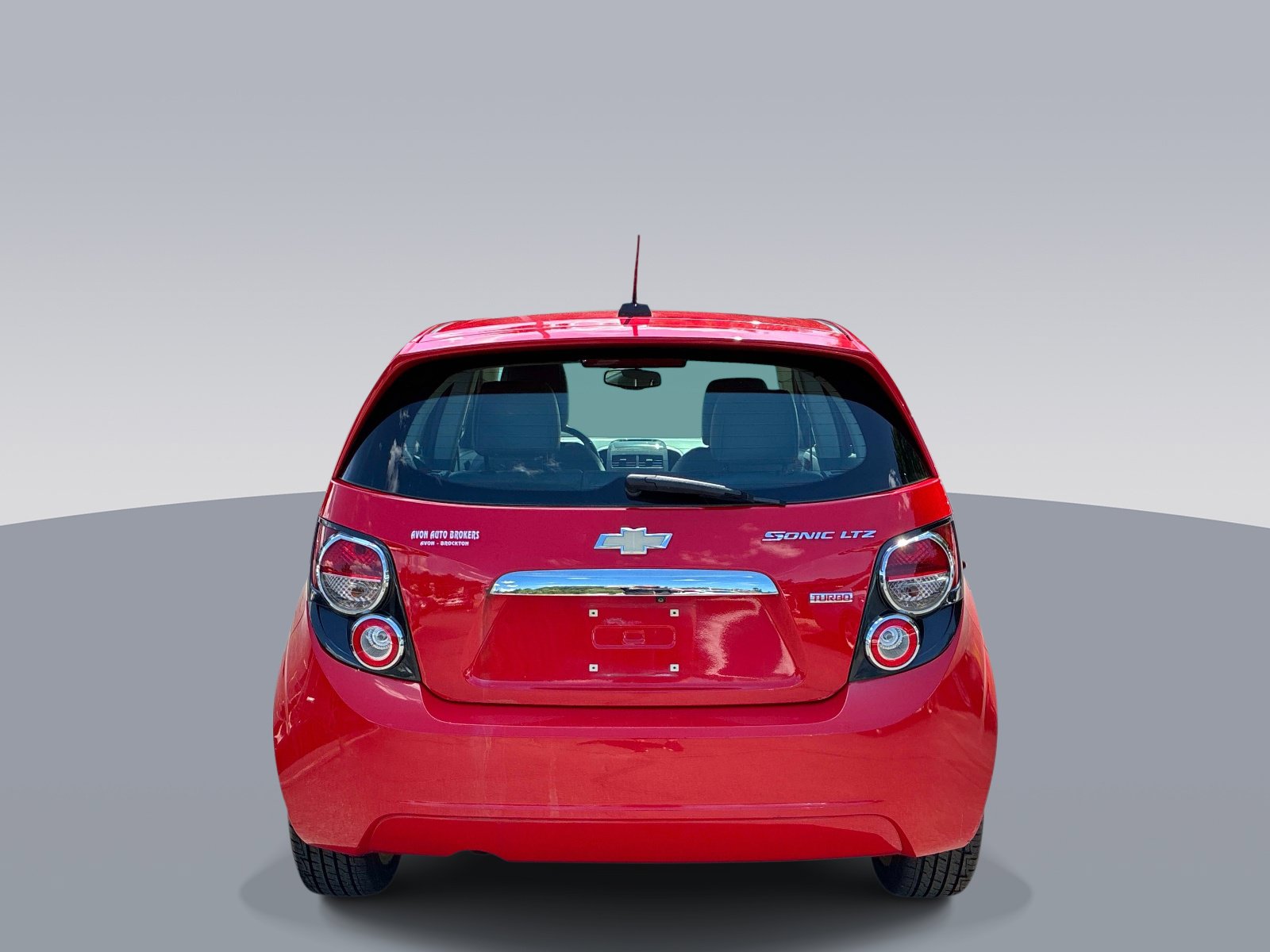 Used 2015 Chevrolet Sonic LTZ FWD image 5