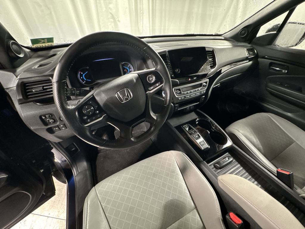 Certified 2020 Honda Passport Touring image 16