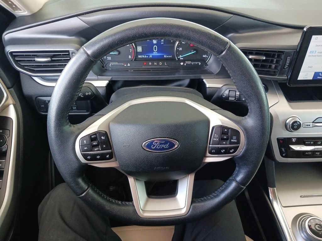 Used 2021 Ford Explorer XLT w/ Equipment Group 202A RWD image 17