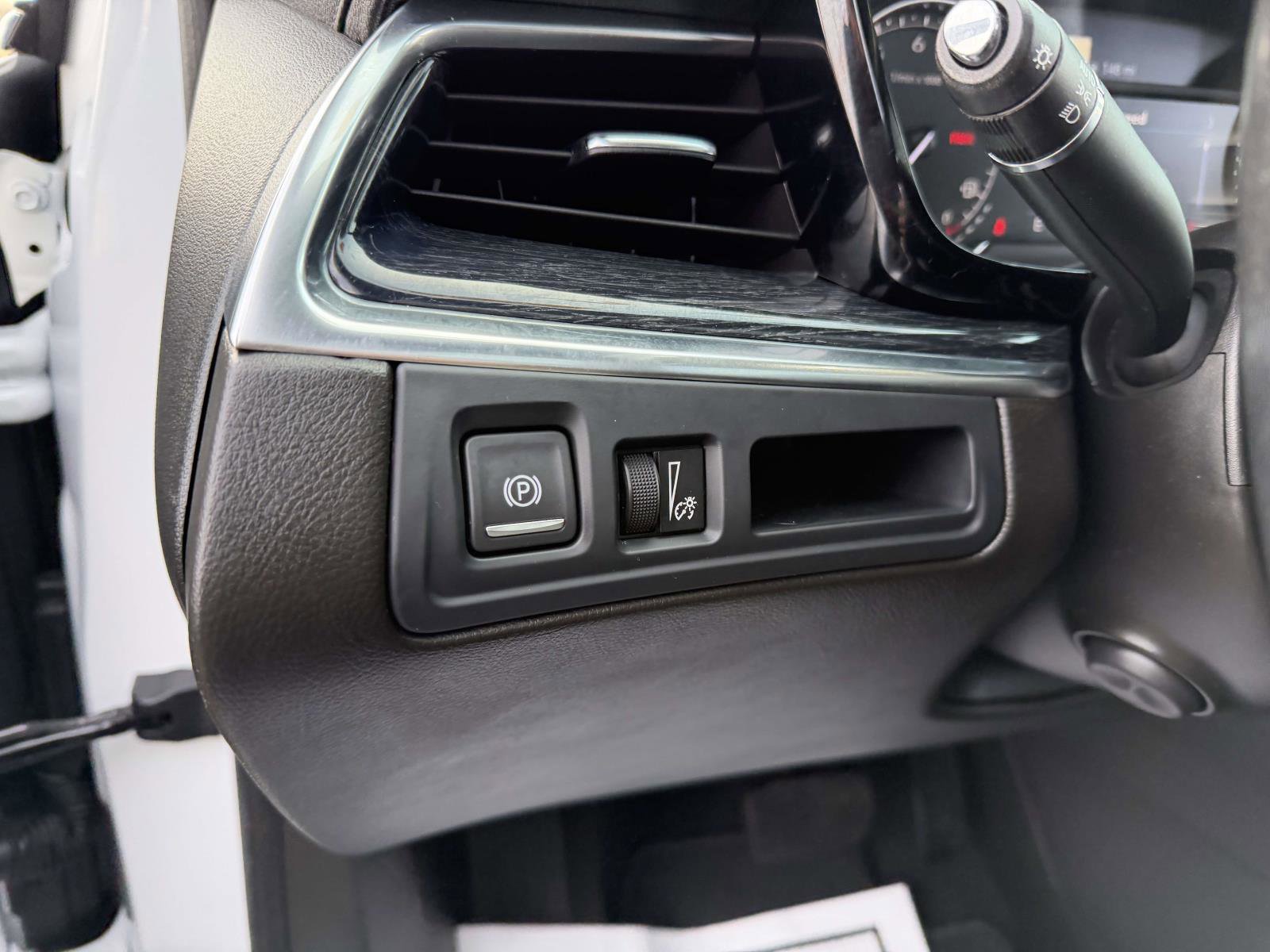 Certified 2023 Cadillac XT5 Premium Luxury image 19