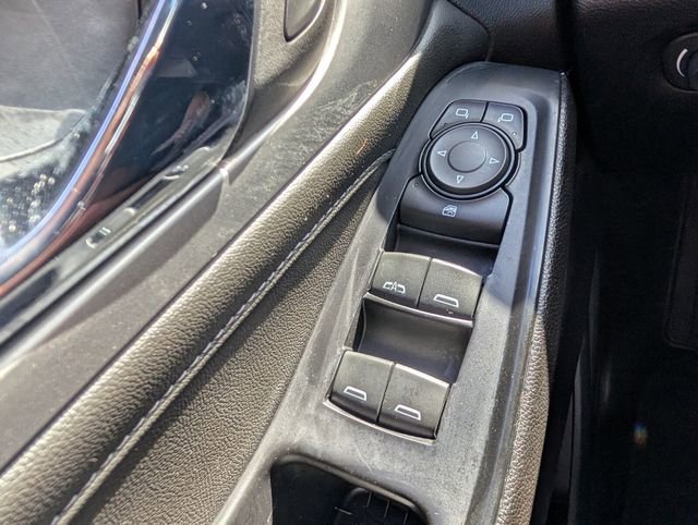 Used 2023 Chevrolet Traverse LT image 37