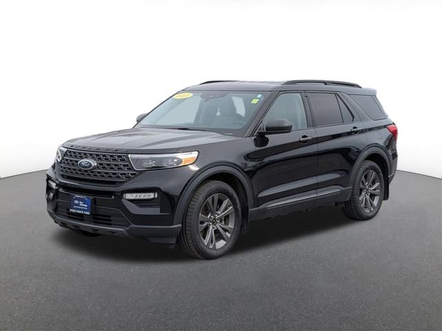 Certified 2021 Ford Explorer XLT w/ Equipment Group 202A image 4
