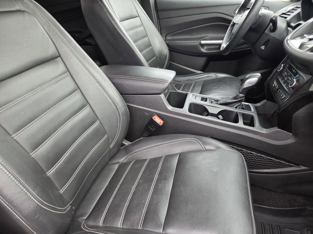 Used 2018 Ford Escape Titanium image 9
