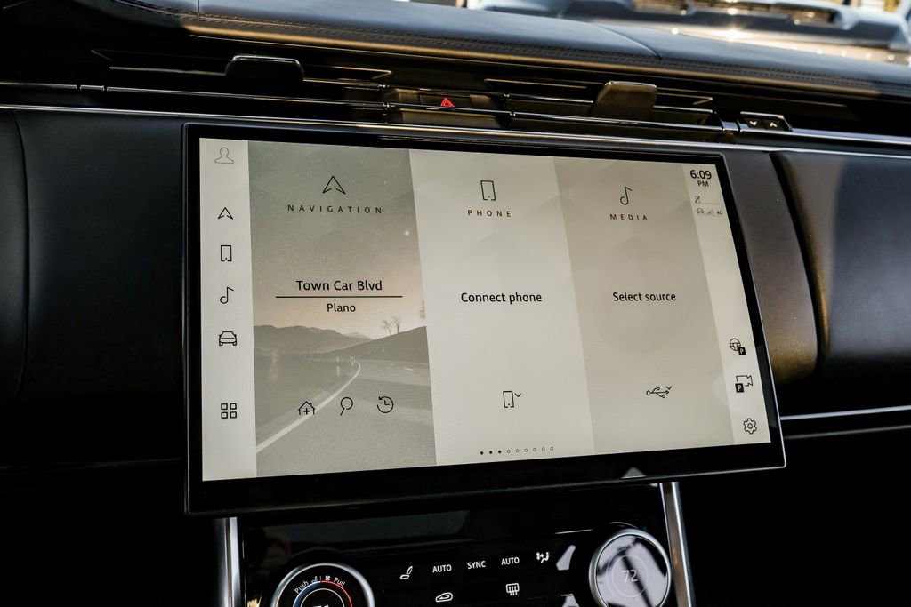 Used 2022 Land Rover Range Rover SE AWD/4WD image 24