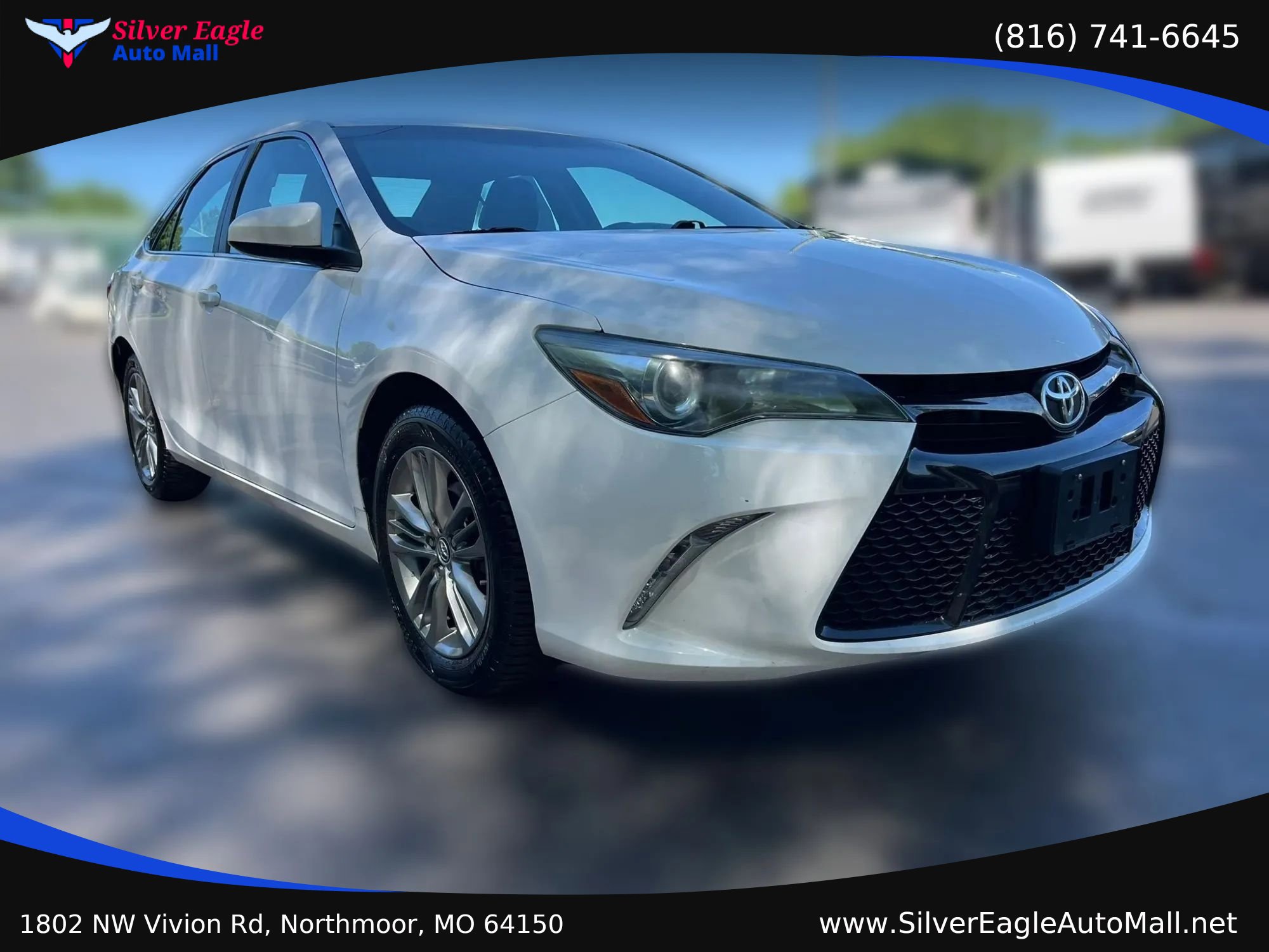 Used 2015 Toyota Camry SE FWD image 3