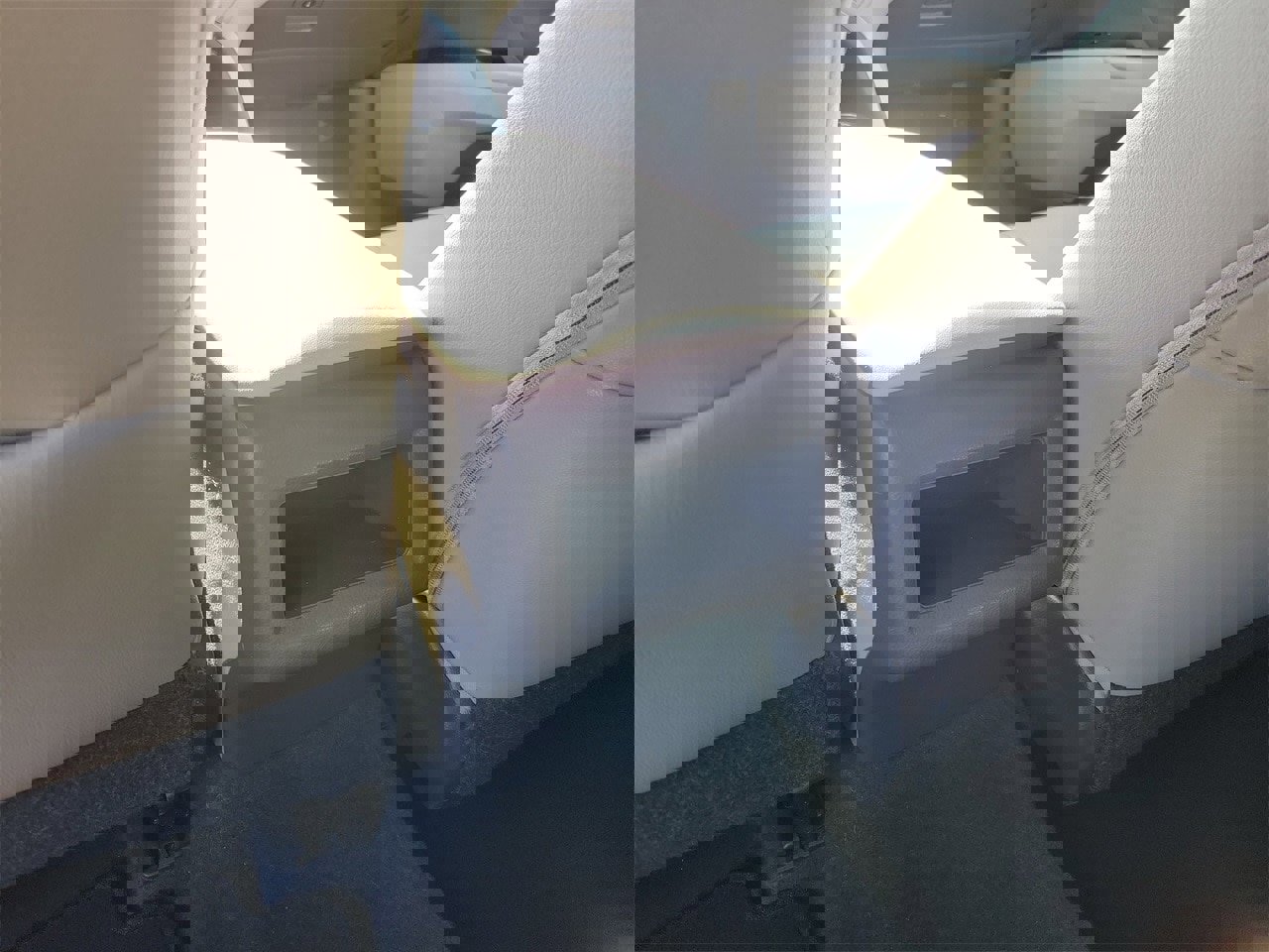 Used 2019 Toyota Camry SE image 12