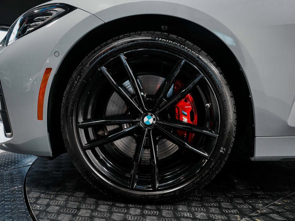 Used 2024 BMW 440i xDrive Coupe w/ Premium Package image 9