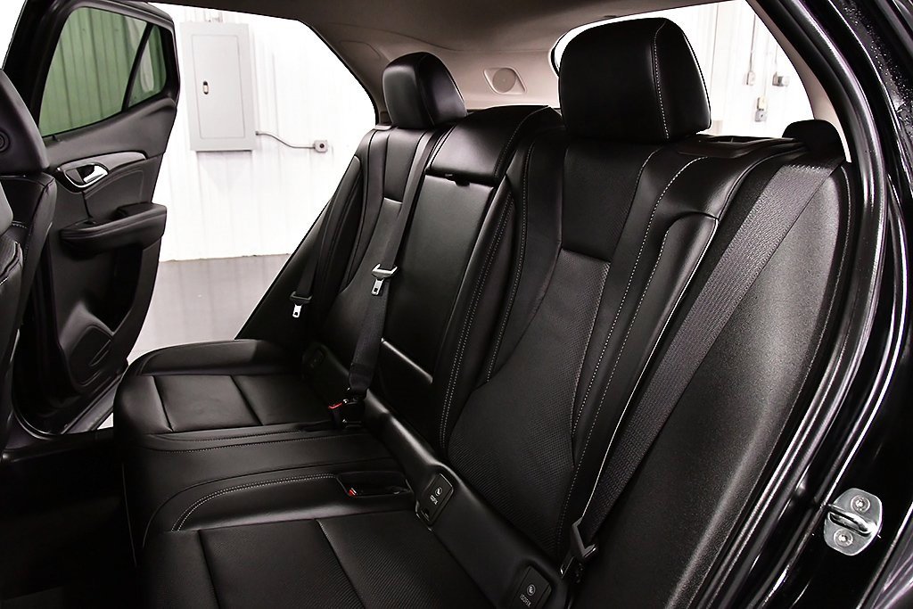 Used 2023 Buick Envision Essence image 26