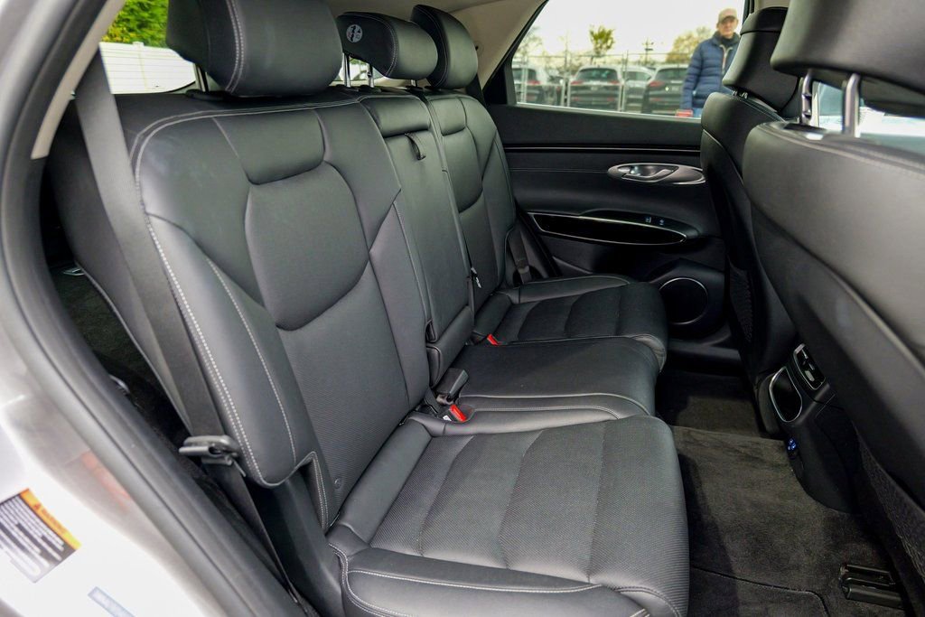 Used 2025 Genesis GV70 2.5T image 36