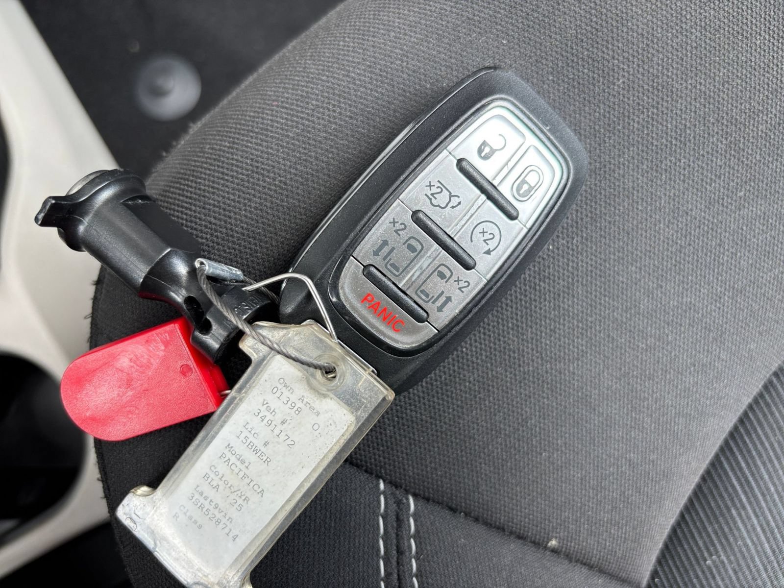 Used 2024 Chrysler Voyager LX FWD image 25