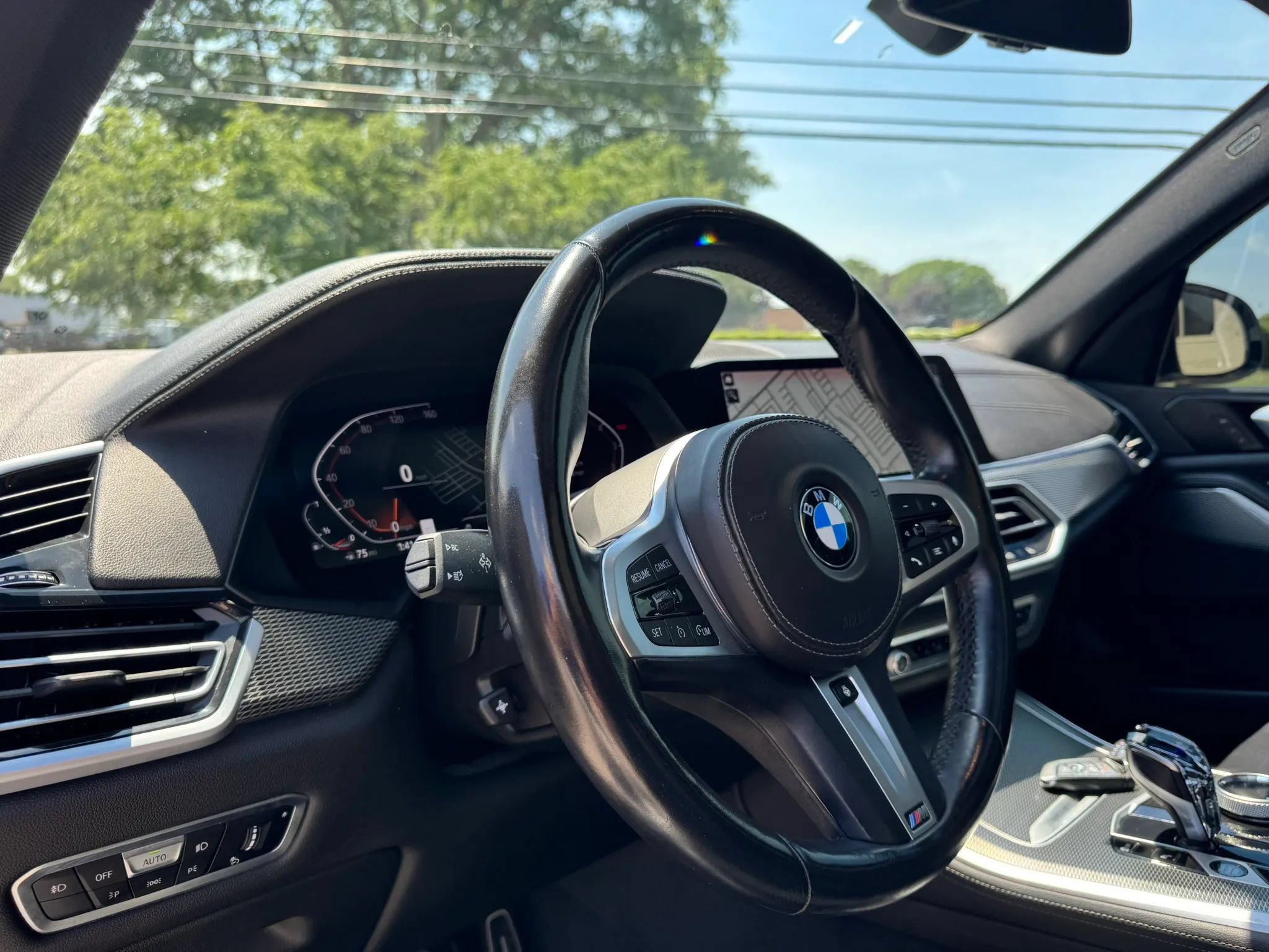 Used 2021 BMW X5 xDrive40i w/ M Sport Package AWD/4WD image 23
