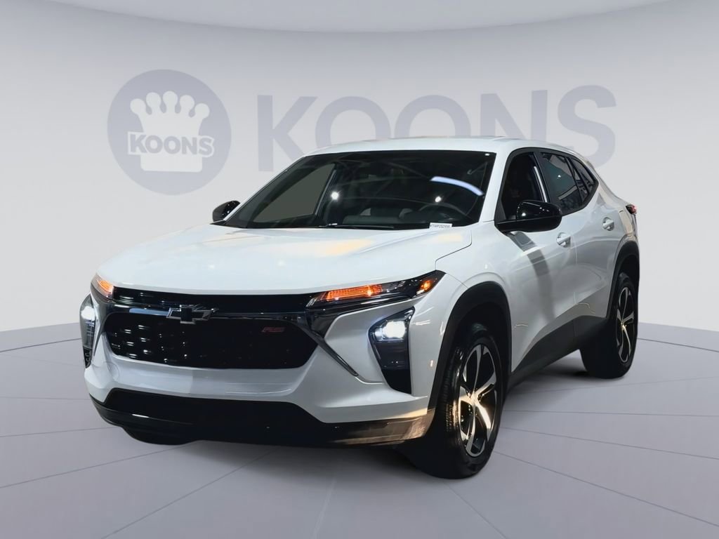 Used 2025 Chevrolet Trax RS w/ Driver Confidence Package image 5