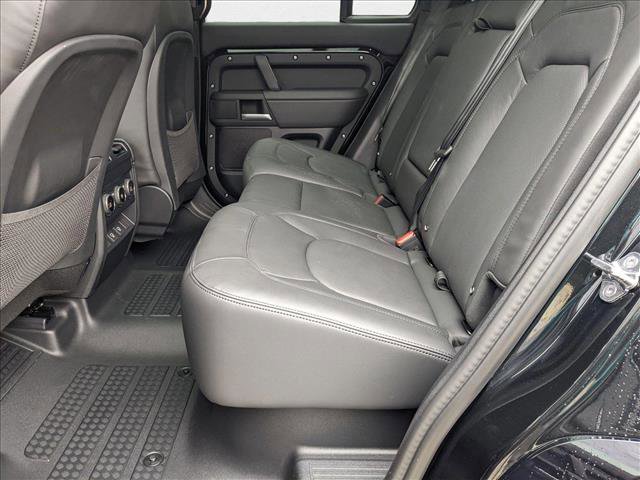 New 2025 Land Rover Defender 110 X-Dynamic SE image 15