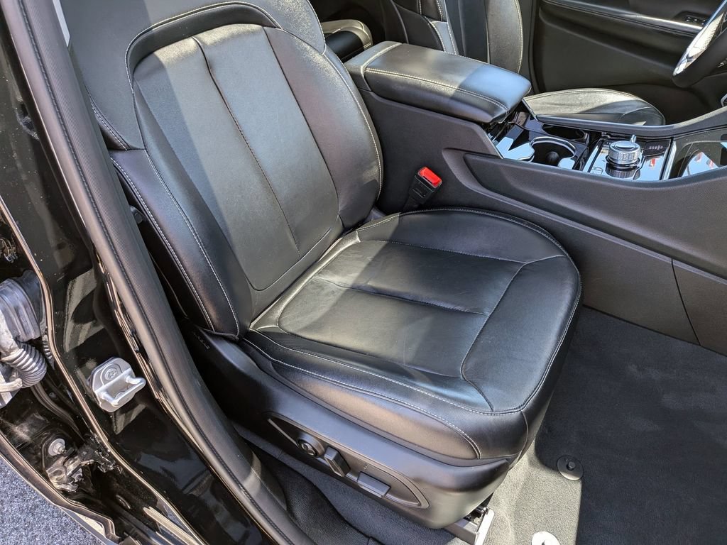 Used 2023 Jeep Grand Cherokee 4WD 4xe image 32