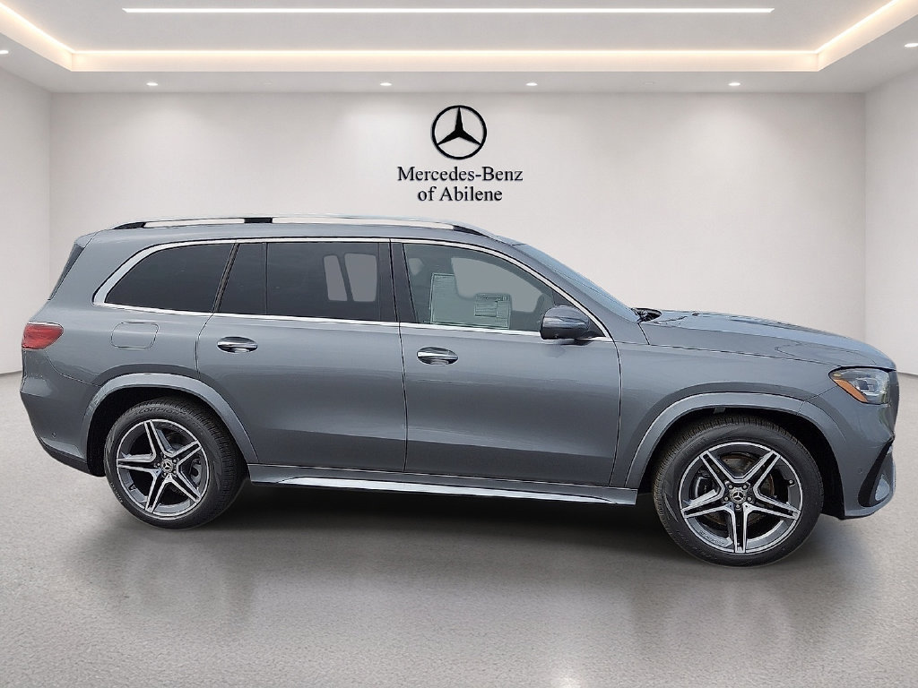 Used 2025 Mercedes-Benz GLS 450 4MATIC image 9