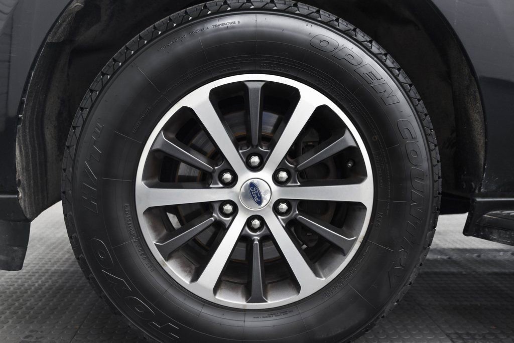 Used 2019 Ford Expedition XLT w/ Equipment Group 201A image 10