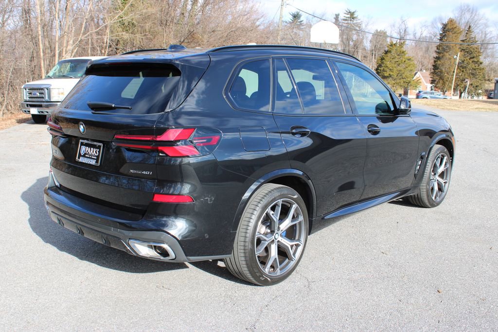 Used 2024 BMW X5 xDrive40i w/ M Sport Package image 9