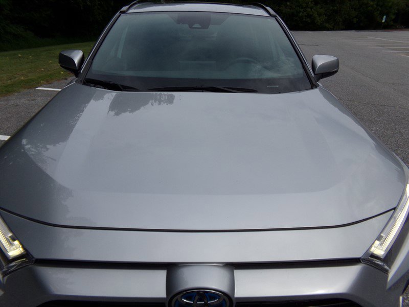 Used 2022 Toyota RAV4 SE image 9