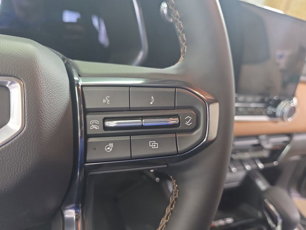 New 2026 GMC Canyon AT4 image 17