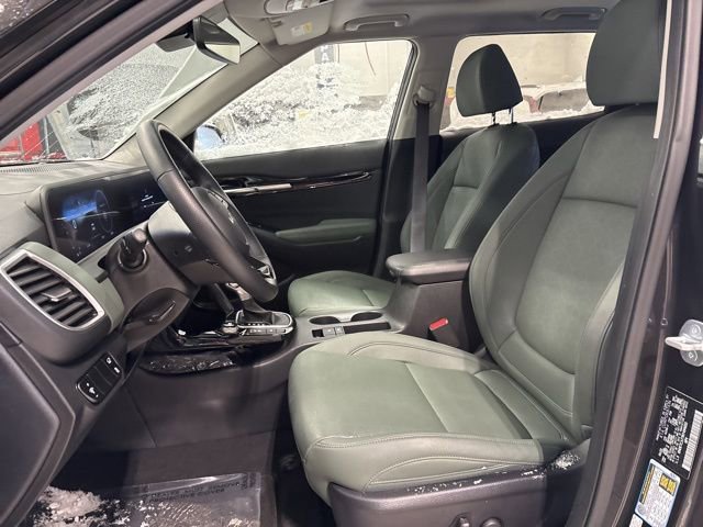 Certified 2024 Kia Seltos SX w/ SX Sunroof Package image 10