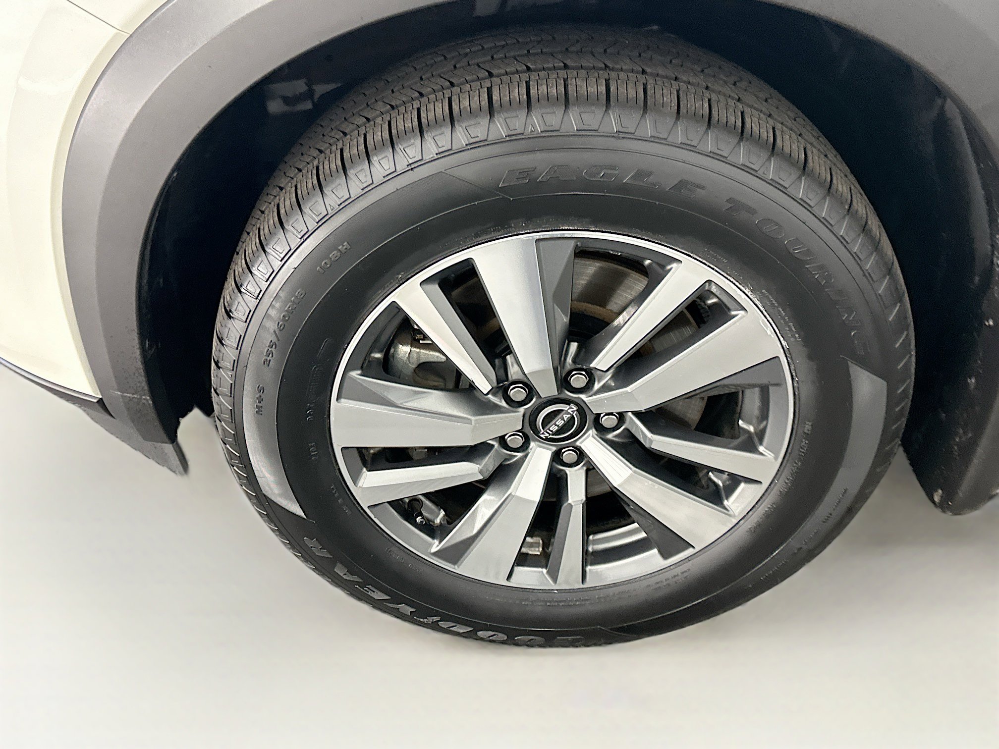 Used 2024 Nissan Pathfinder SL AWD/4WD image 11