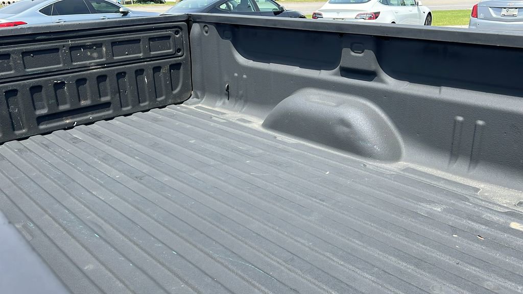 Used 2015 Chevrolet Silverado 3500 W/T image 31