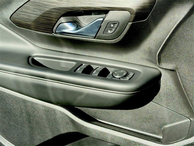 Used 2024 GMC Terrain SLE image 35