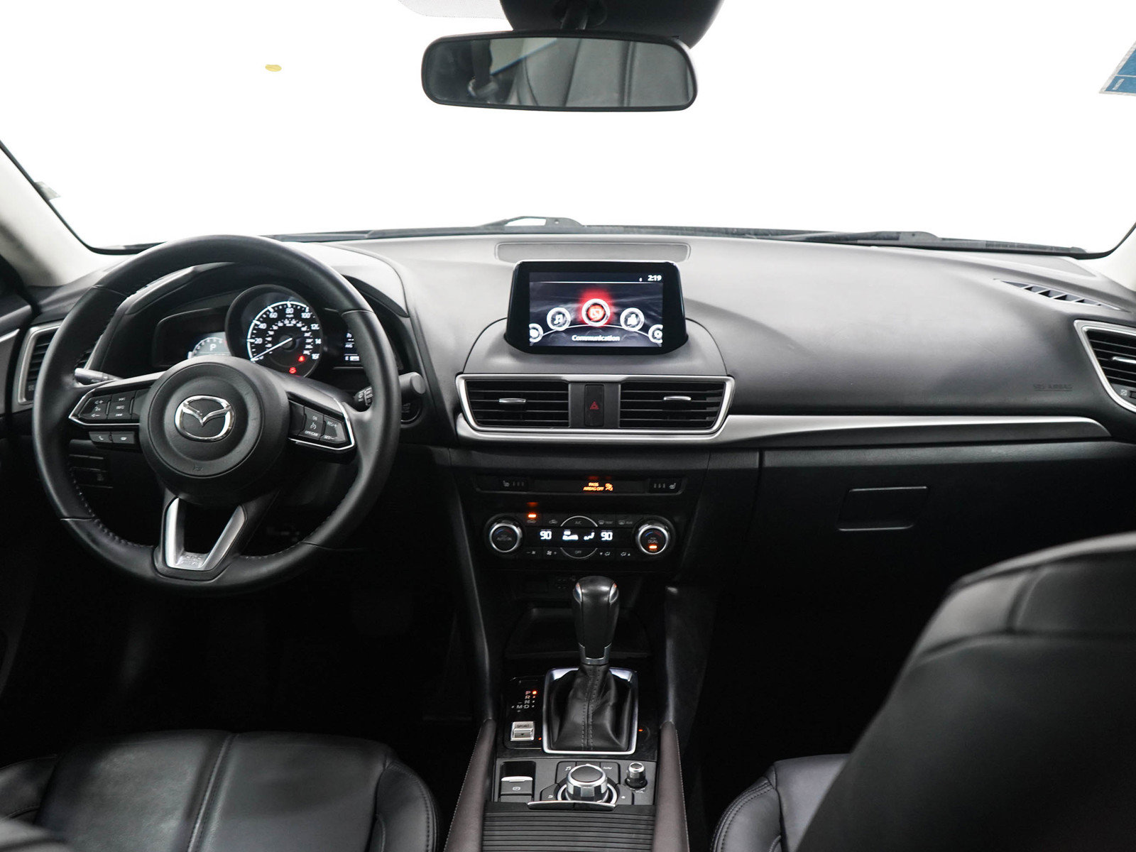 Used 2018 MAZDA MAZDA3 Touring FWD image 13