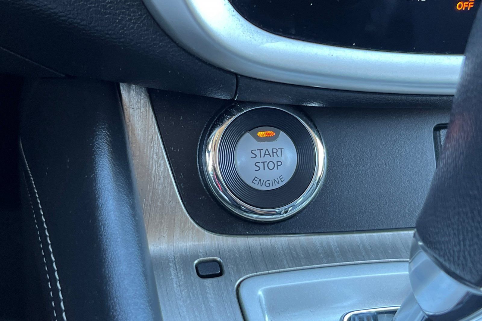 Used 2018 Nissan Murano Platinum w/ Cargo Package image 24