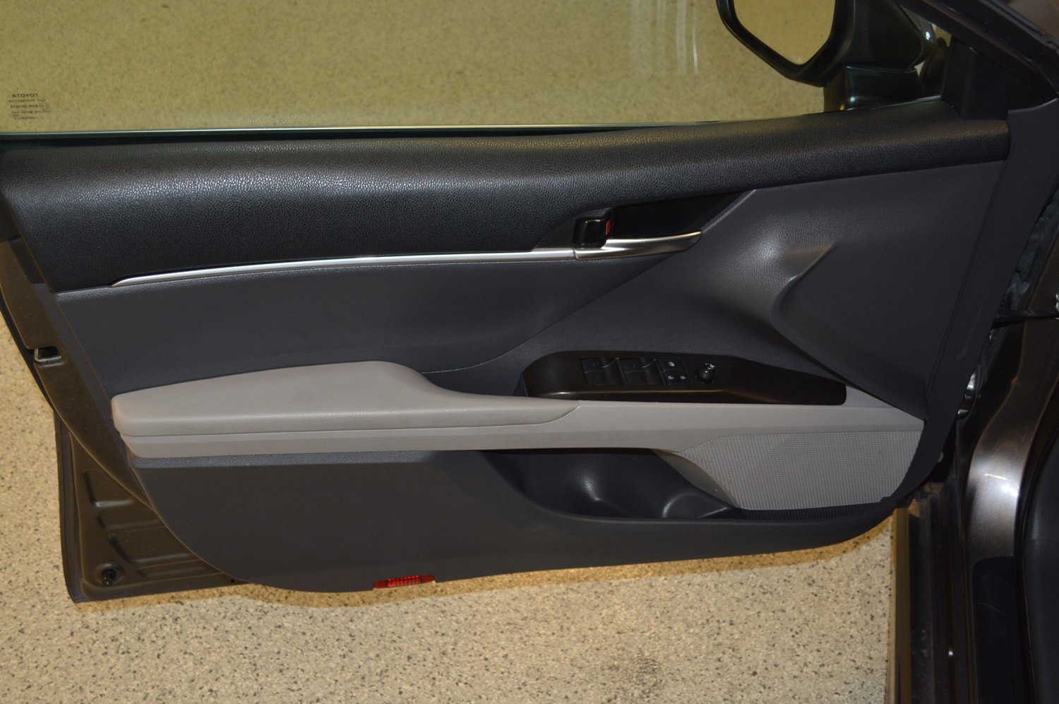 Used 2022 Toyota Camry SE image 14