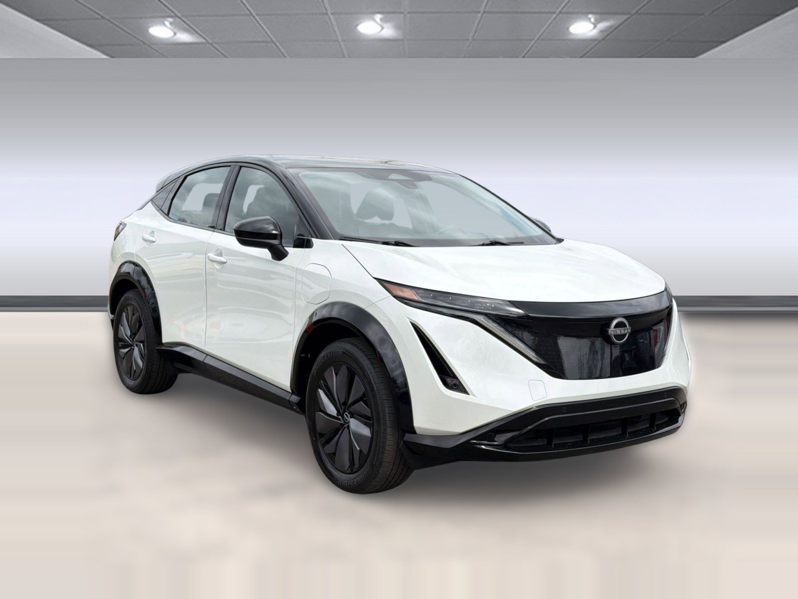 Used 2023 Nissan Ariya AWD image 7
