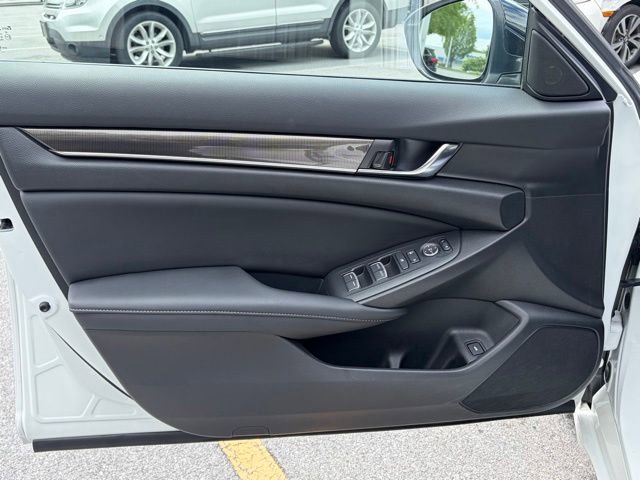 Used 2022 Honda Accord Sport image 12