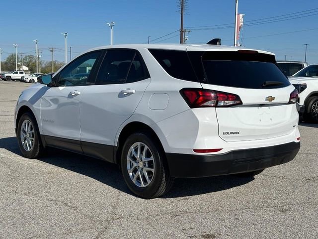 Certified 2022 Chevrolet Equinox LS w/ LS Convenience Package image 3