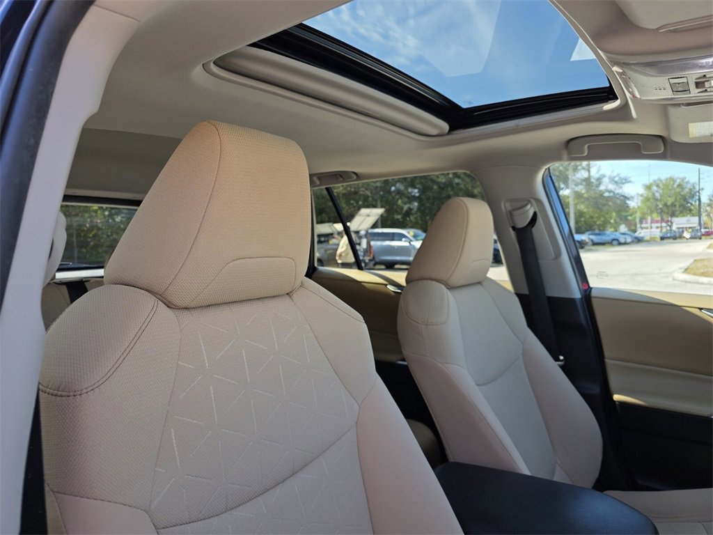 Certified 2022 Toyota RAV4 XLE w/ Convenience Package image 15