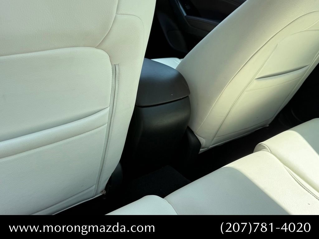Used 2017 MAZDA MAZDA3 Touring FWD image 19