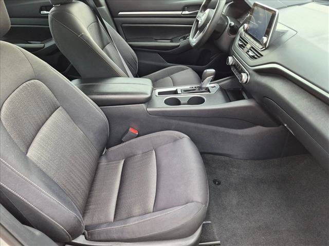 Used 2022 Nissan Altima 2.5 SV FWD image 19