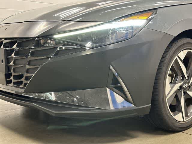 Used 2023 Hyundai Elantra Limited w/ Cargo Package FWD image 32
