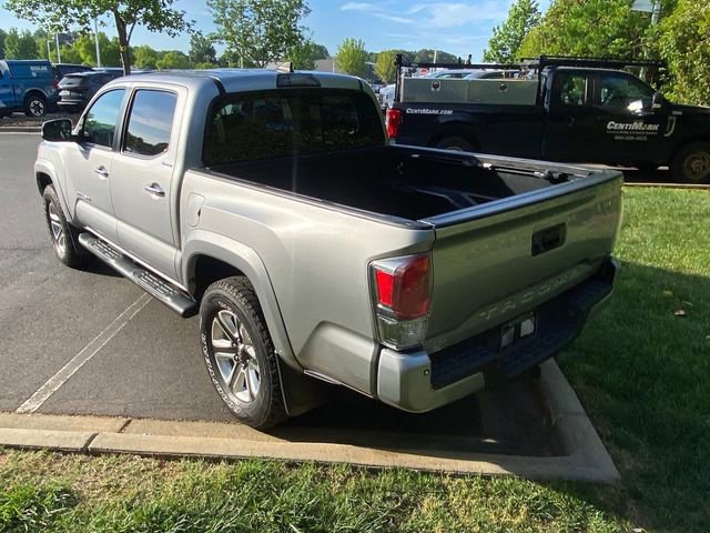 Used 2017 Toyota Tacoma Limited image 28