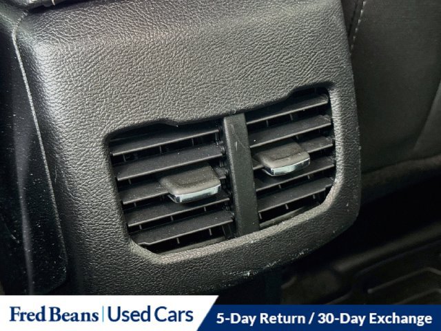 Used 2017 Ford Fusion SE w/ Fusion SE Technology Package FWD image 31