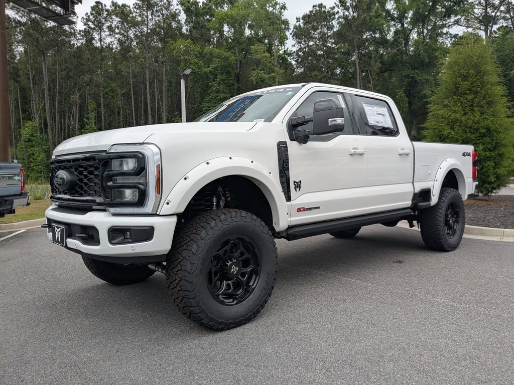 New 2026 Ford F250 Lariat w/ Black Appearance Package AWD/4WD image 8