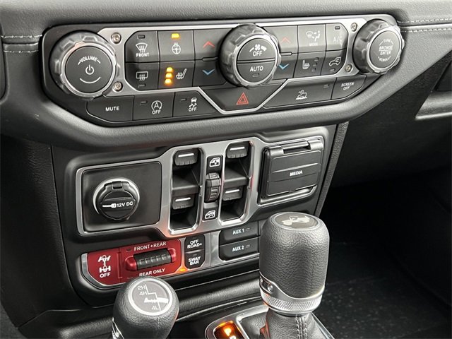 New 2026 Jeep Wrangler Unlimited Rubicon w/ Steel Bumper Group image 25