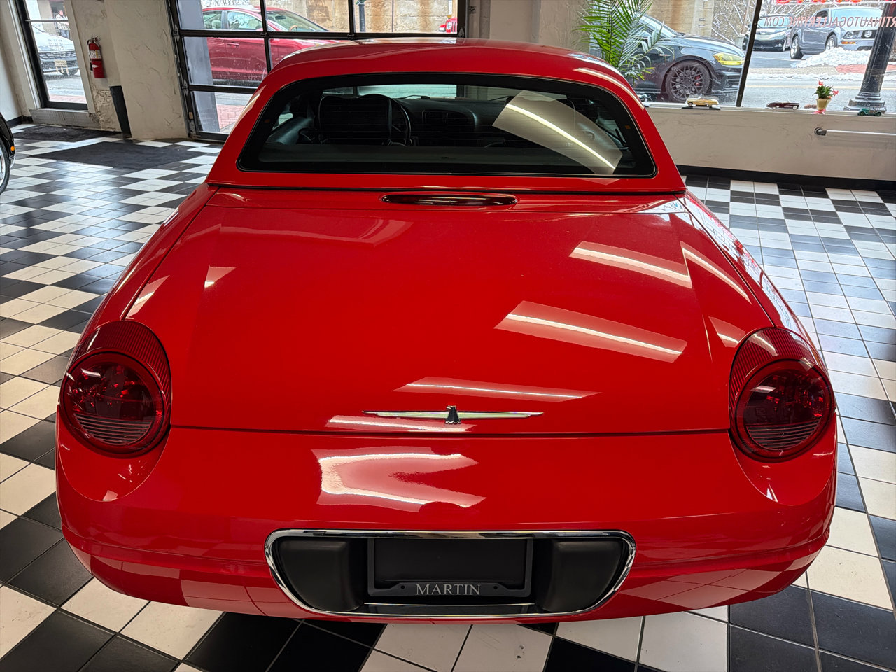 Used 2002 Ford Thunderbird Deluxe image 5