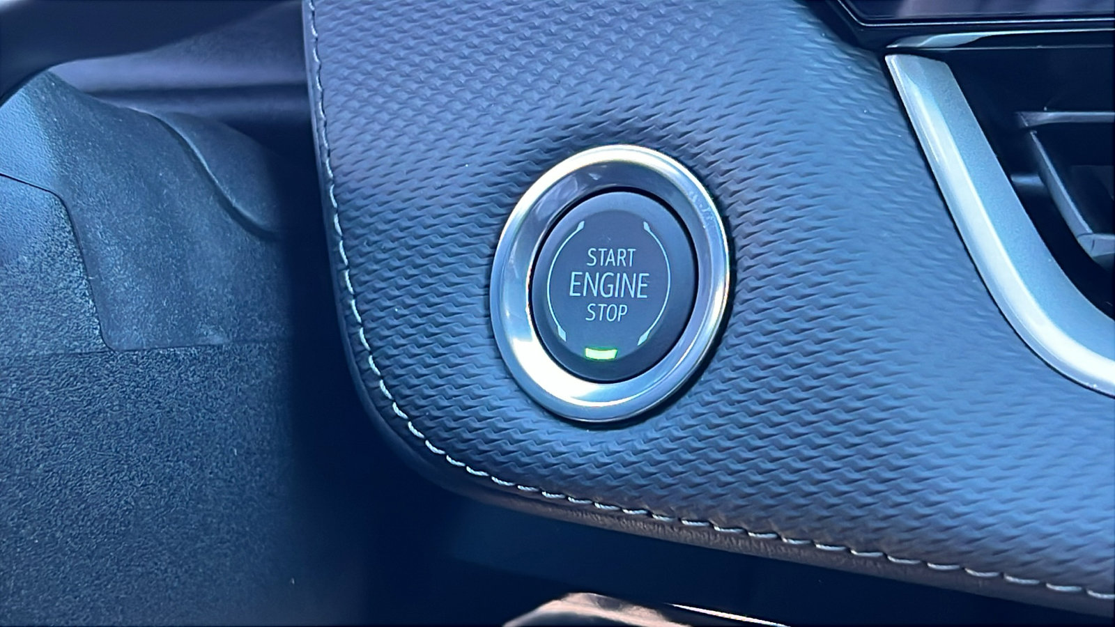 New 2026 Chevrolet Equinox LT w/ Convenience Package II image 28